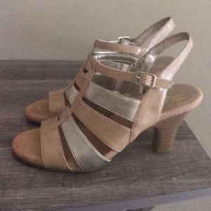 Aerosoles, tan/gold straps, 8 1/2M, 3” heel